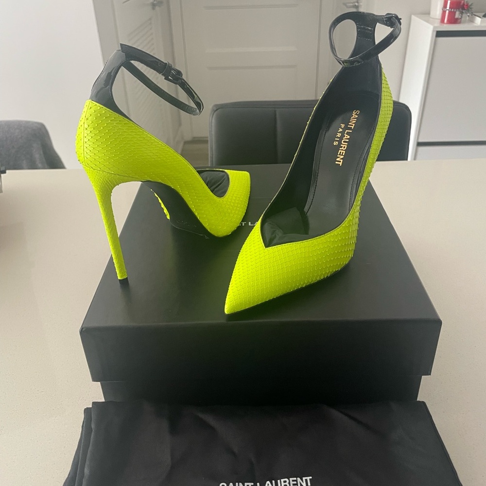Saint Laurent Python Pumps